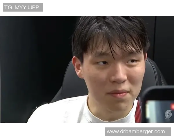 拓媒评论杨瀚森新秀赛表现超越克林根但频频倒地影响发挥